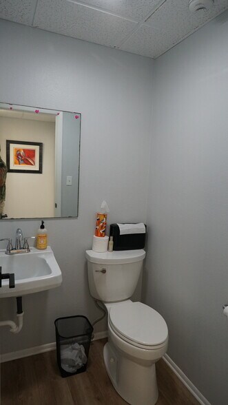 More Photos Of 2477 Stickney Point Rd, Sarasota Medical For Sale