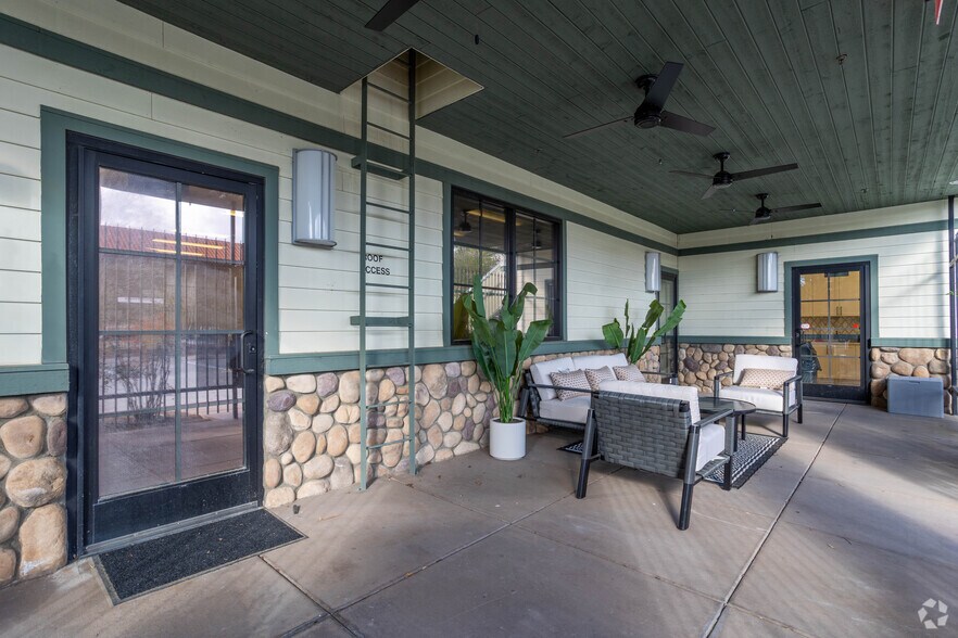 More Photos Of 23328 Olive Wood Plaza Dr, Moreno Valley Office For Lease