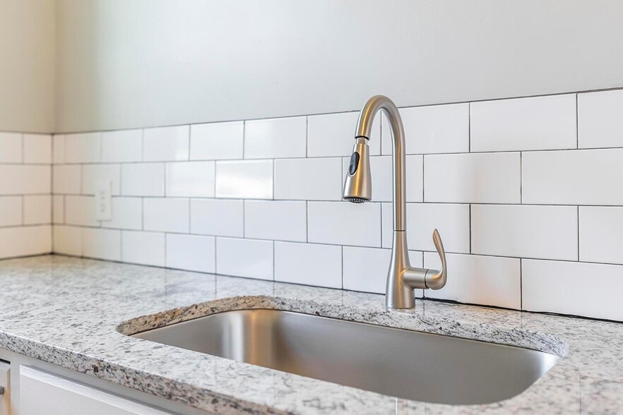 More Photos Of 265 S Highland St, Winchester Apartments For Sale