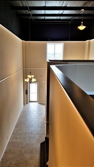 More Photos Of 900 Parker Pl, Schererville Office For Sale
