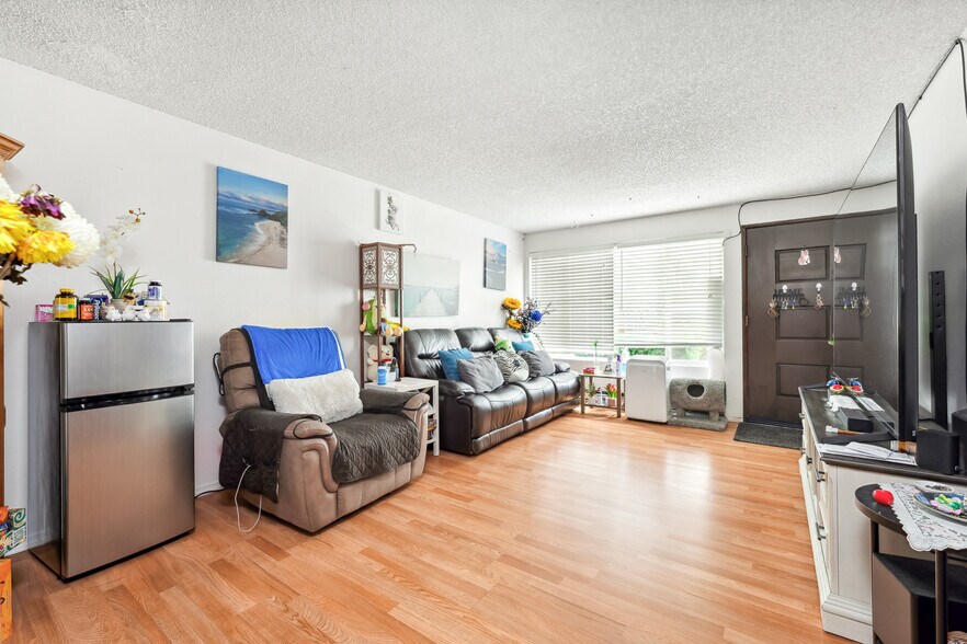 More Photos Of 1220 N 137th St, Seattle Apartments For Sale