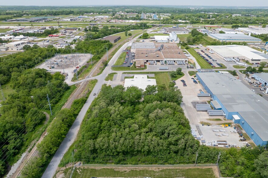 More Photos Of 4811 Easton Rd, Saint Joseph Industrial For Lease