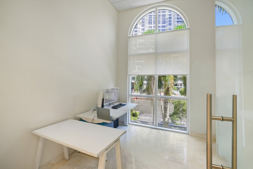 More Photos Of 511 SE 5th Ave, Fort Lauderdale Apartments For Sale