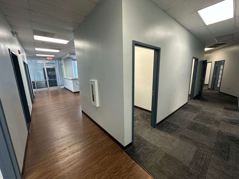 More Photos Of 7752-7756 Gateway Ln, Concord Medical For Lease