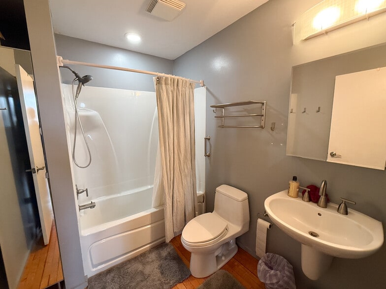 More Photos Of 122 E Innes St, Salisbury Storefront Retail Residential For Sale