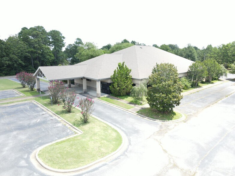 Primary Photo Of 1003 Schneider Dr, Malvern Healthcare For Sale