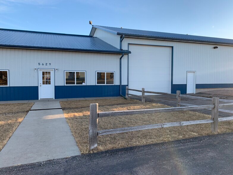 More Photos Of 5629 Bob Ln, Black Hawk Warehouse For Lease