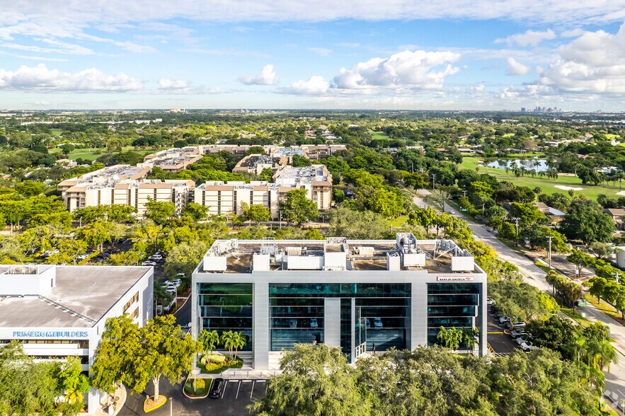 More Photos Of 4601 Sheridan St, Hollywood Office For Lease