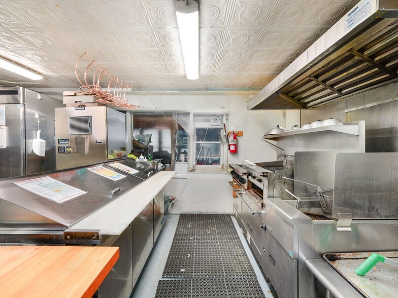 More Photos Of 553 County Road 94, Hankins Restaurant For Sale