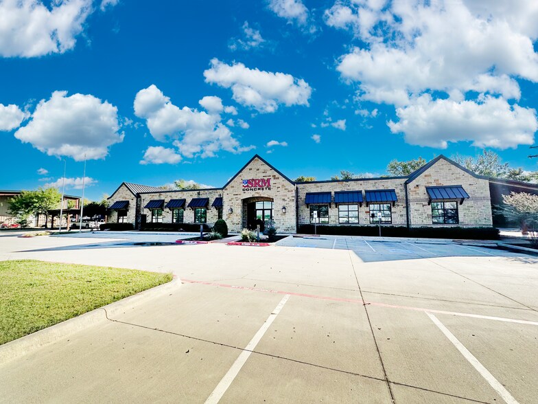 Primary Photo Of 700 Katy Rd, Keller Office For Sale