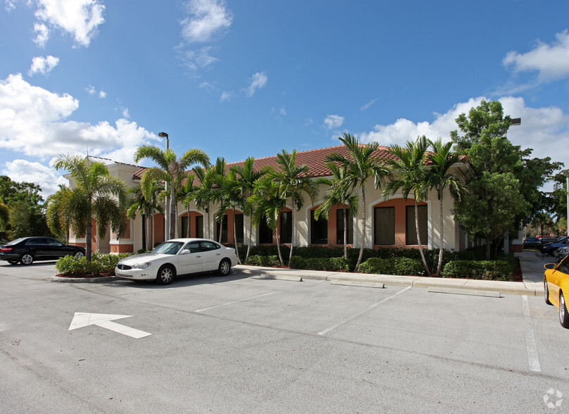 Primary Photo Of 8870 W Oakland Park Blvd, Sunrise Medical For Sale