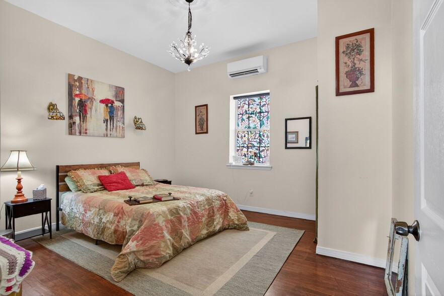 More Photos Of 834 Josephine St, New Orleans Apartments For Sale