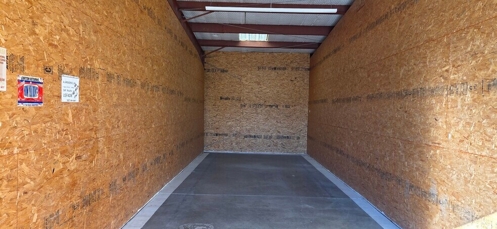 More Photos Of 2401 Lawrence Blvd, Alamogordo Warehouse For Sale