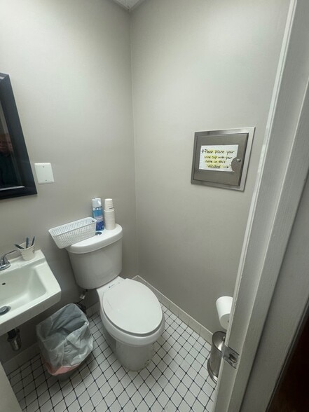 More Photos Of 359 Centre St, Nutley Office For Lease