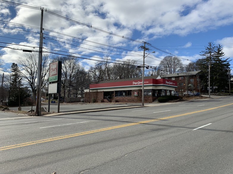 More Photos Of 205 E Main St, Marlborough Restaurant For Lease