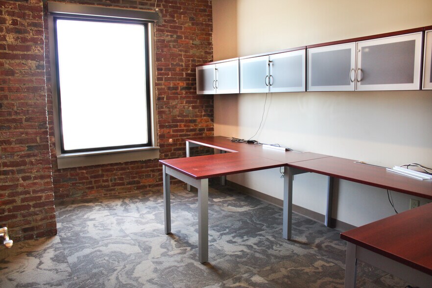 More Photos Of 4946-4950 Parkside Ave, Philadelphia Loft Creative Space For Lease