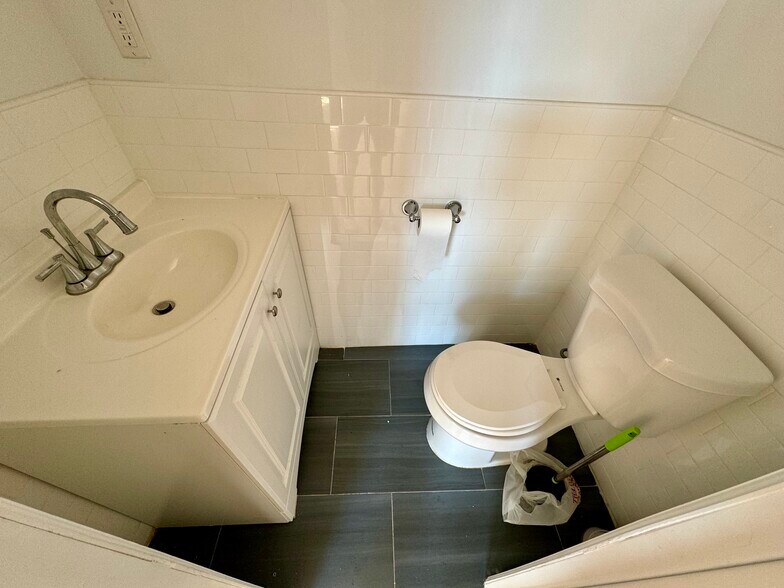 More Photos Of 1379 Bedford Ave, Brooklyn Apartments For Lease