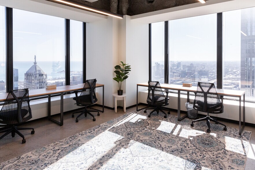 More Photos Of 233 S Wacker Dr, Chicago Coworking Space