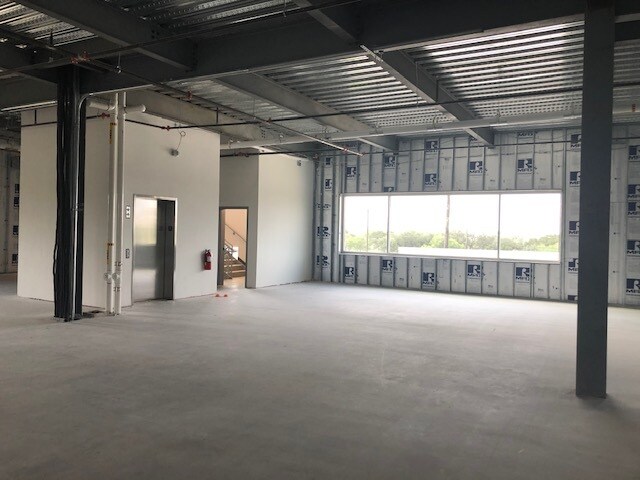 More Photos Of 4515 N Loop 1604 W, San Antonio Medical For Lease