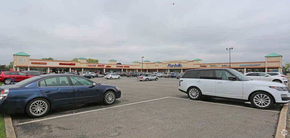 Primary Photo Of 3544-3584 Long Beach Rd, Oceanside General Retail For Lease