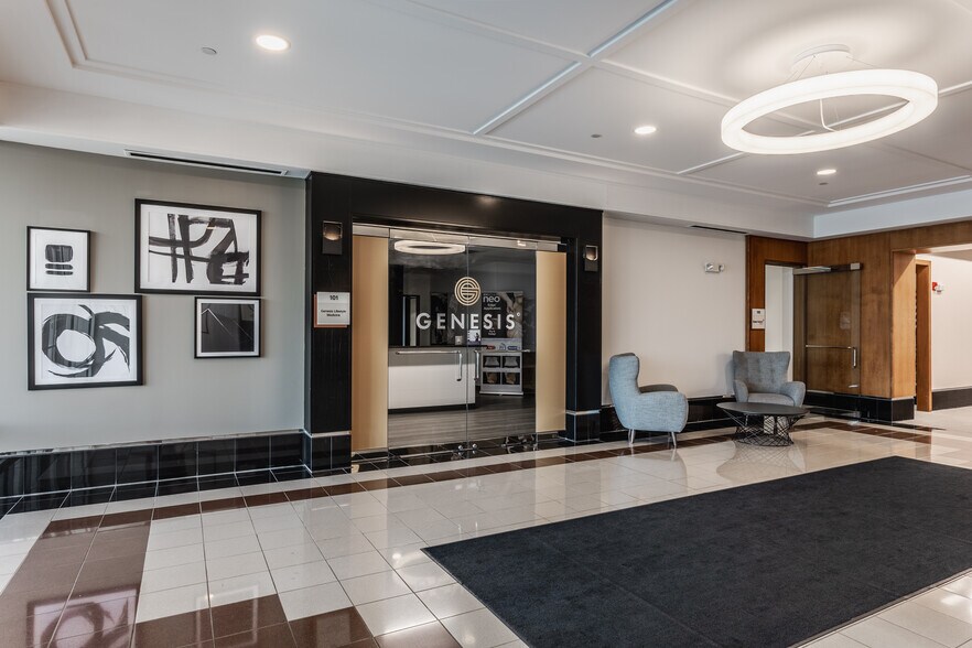 More Photos Of 555 E County Line Rd, Greenwood Medical For Lease