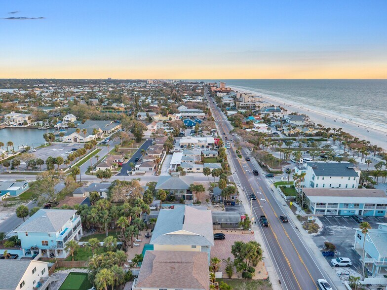 More Photos Of 1809 Gulf Blvd, Indian Rocks Beach Apartments For Sale