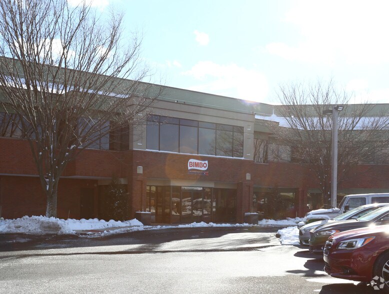 More Photos Of 255 Business Center Dr, Horsham Township Office For Sale