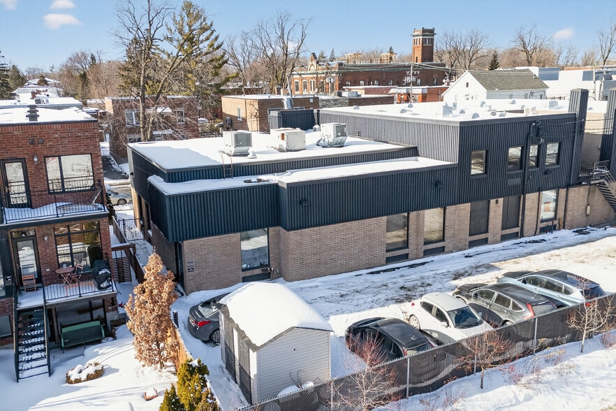 More Photos Of 1558 Rue Viel, Montréal Office For Sale