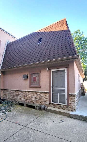 More Photos Of 9431-9435 Ogden Ave, Brookfield Storefront Retail Residential For Sale