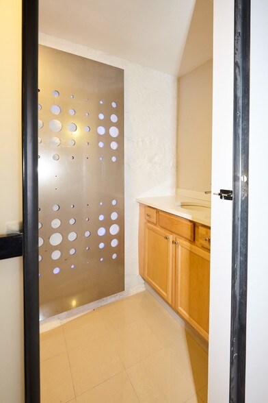 More Photos Of 2716 W North Ave, Chicago Multifamily For Sale