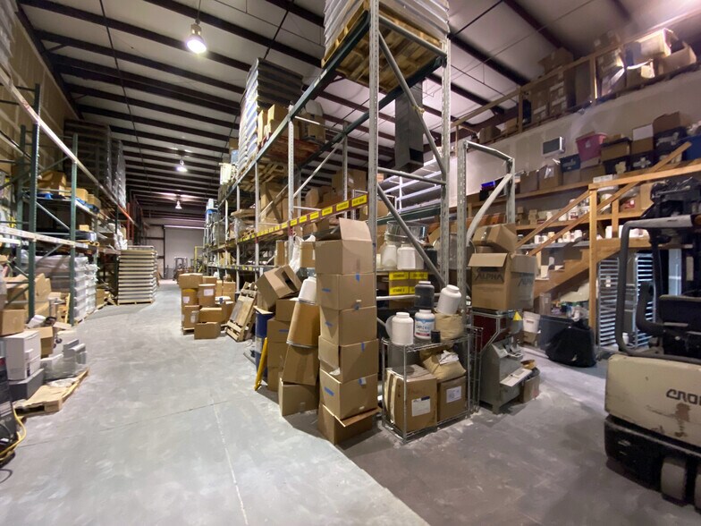 More Photos Of 4915 Steptoe St, Las Vegas Unknown For Lease