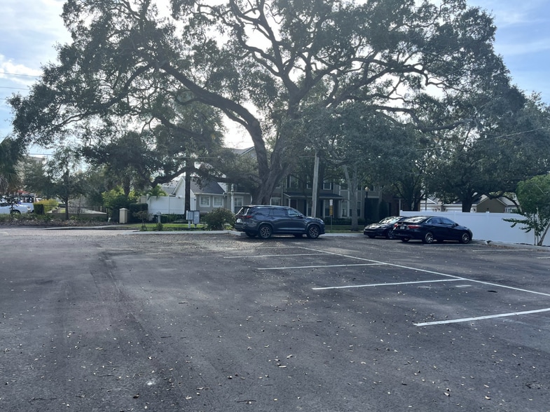 More Photos Of 1251-1255 Miller Ave, Winter Park Medical For Lease