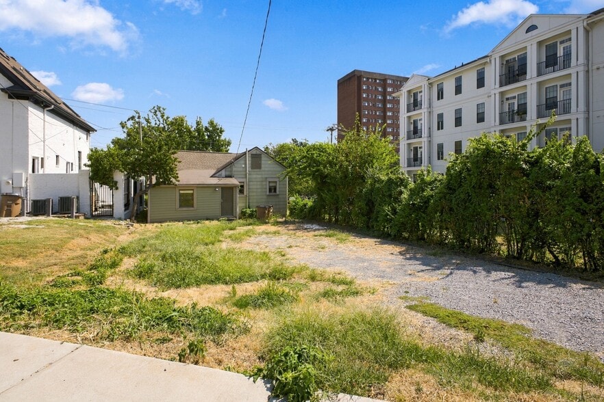 More Photos Of 321 29th Ave N, Nashville Office Residential For Sale