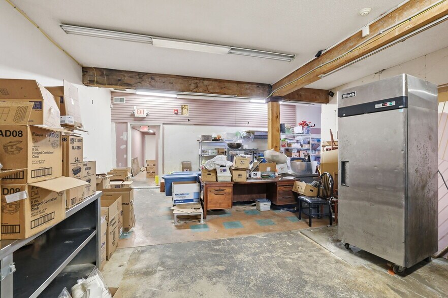 More Photos Of 785 Bedford St, Whitman Freestanding For Sale