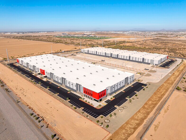 More Photos Of 6935 S Crismon Rd, Mesa Warehouse For Lease