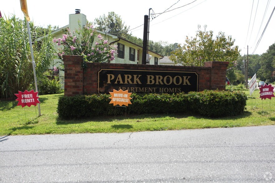 More Photos Of 856 Park Brook Trl, Birmingham Apartments For Sale