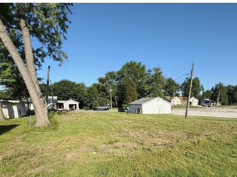 More Photos Of 825 Hartman Dr, Red Bud Land For Sale