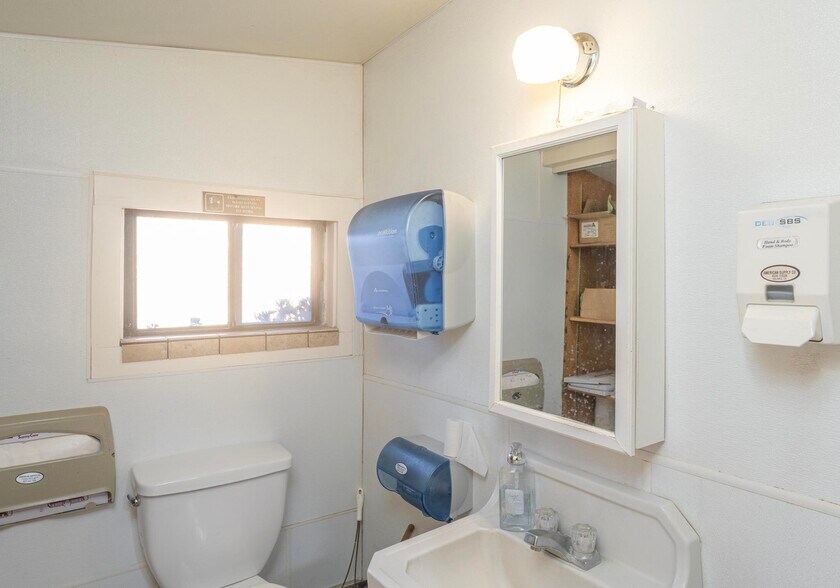 More Photos Of 7921 Moss Landing Rd, Moss Landing Restaurant For Sale