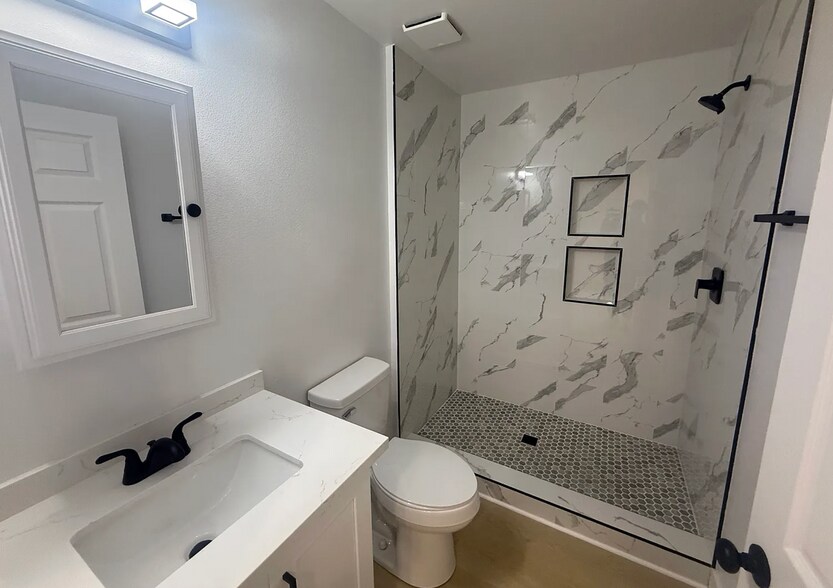 More Photos Of 176-182 W Ramona St, Ventura Apartments For Sale