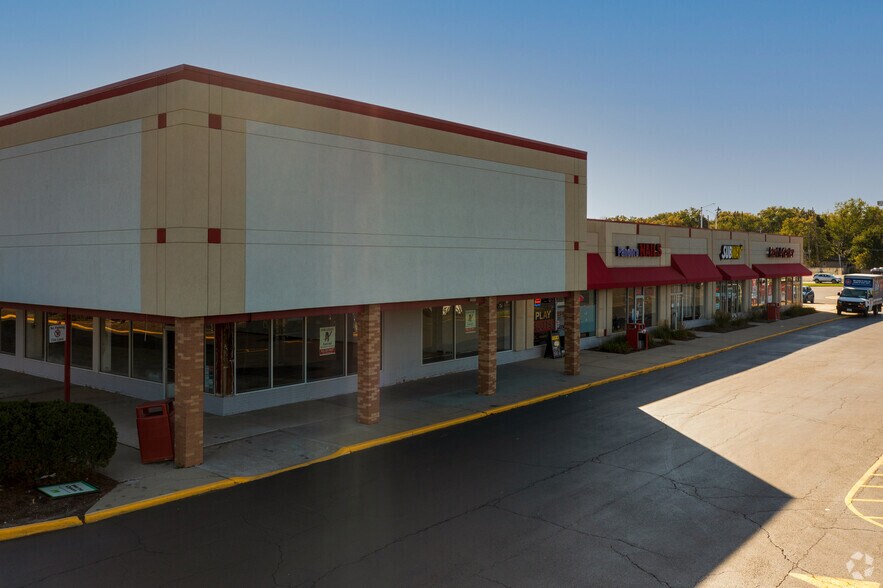 More Photos Of 2935-3069 159th St, Markham Unknown For Lease