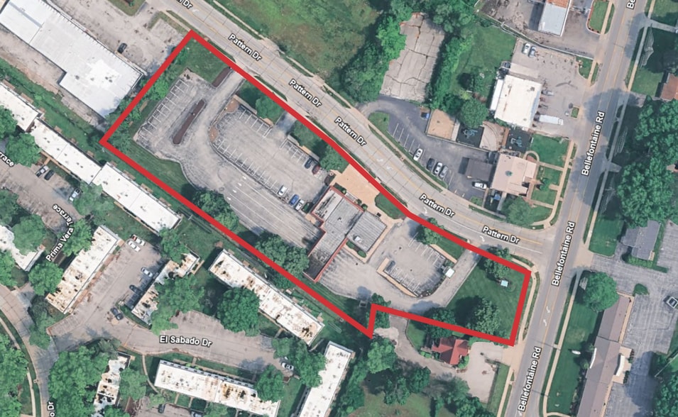 More Photos Of 1626 Pattern Dr, Saint Louis Bank For Sale