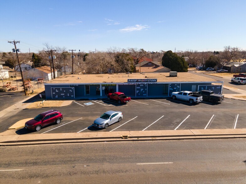 More Photos Of 2807-2813 Avenue Q, Lubbock Freestanding For Lease