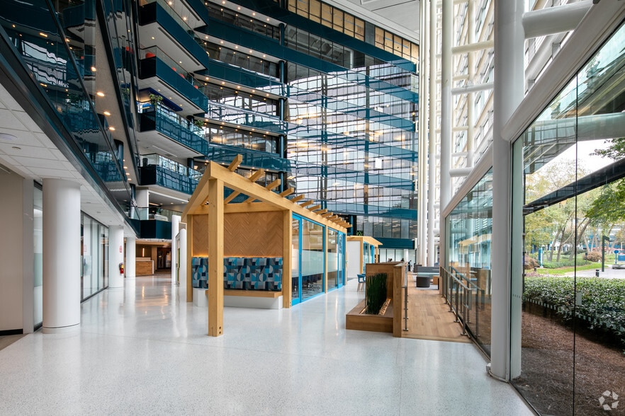 More Photos Of 1 Concourse Pky NE, Atlanta Office For Sale
