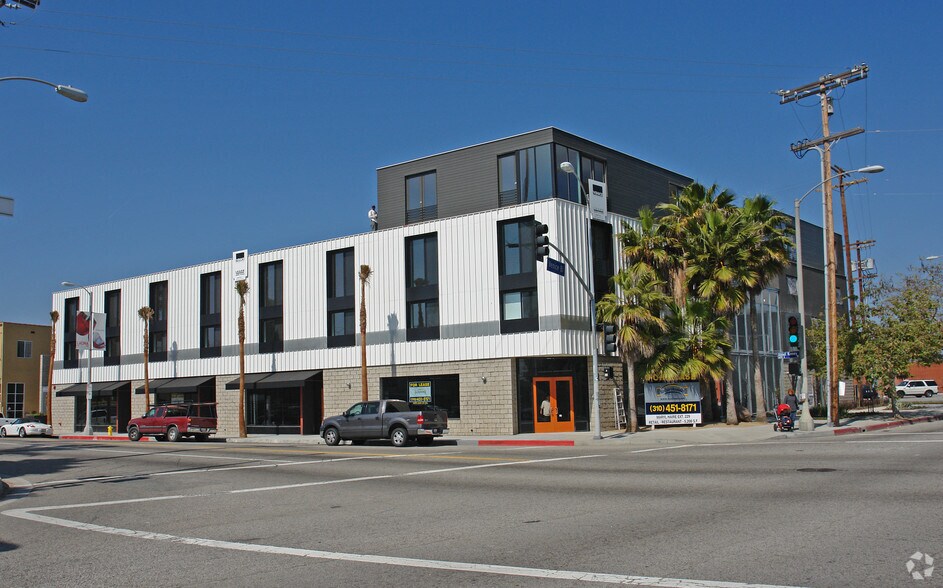 More Photos Of 1645 Abbot Kinney Blvd, Venice Apartments For Lease