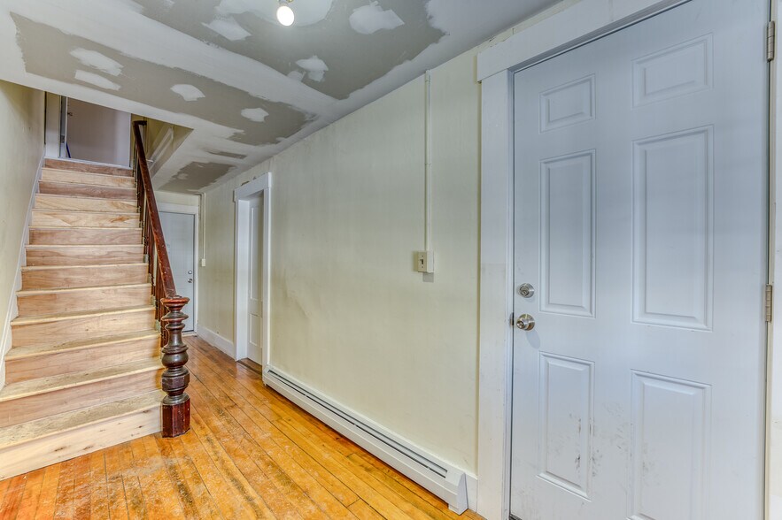 More Photos Of 98 Main St, Lancaster Apartments For Sale