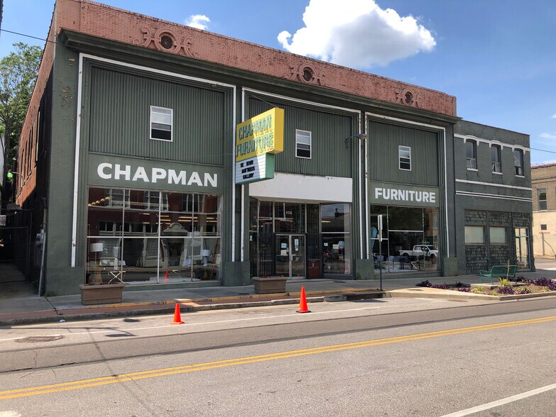 More Photos Of 335-341 S Main St, Memphis Storefront Retail Office For Sale