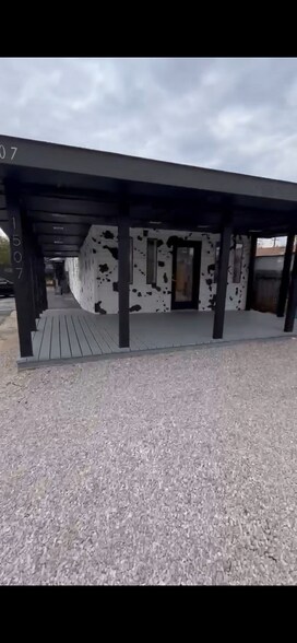 Primary Photo Of 1507 W North Loop Blvd, Austin Freestanding For Lease