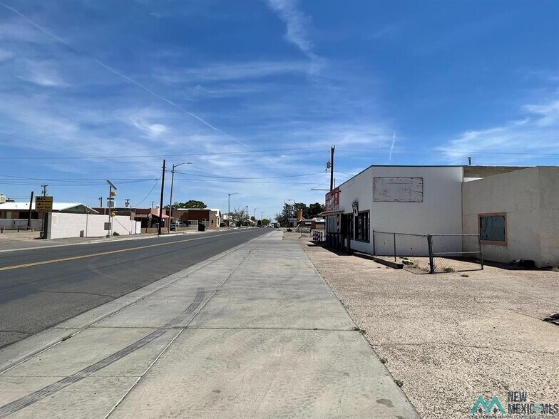 More Photos Of 718 W Spruce St, Deming Storefront Retail Office For Sale