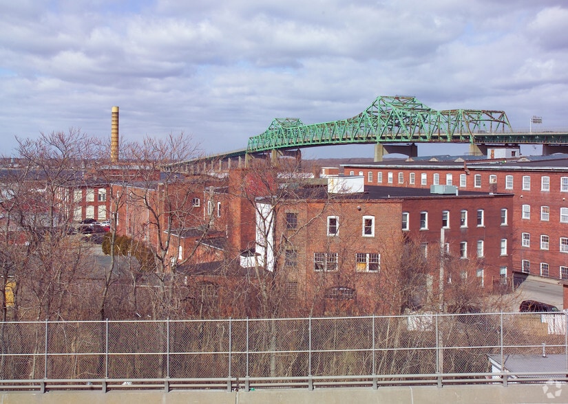 More Photos Of 85-115 Anawan St, Fall River Light Manufacturing For Sale