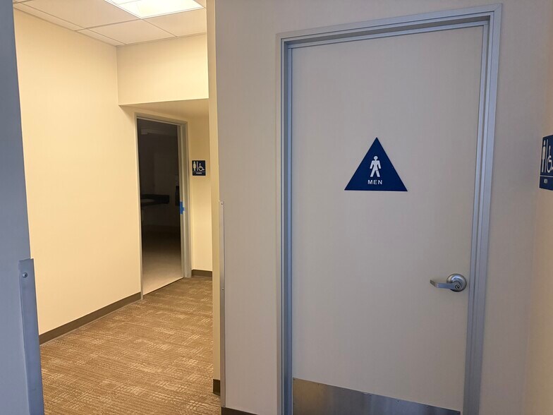 More Photos Of 525-535 S Myrtle Ave, Monrovia Storefront Retail Office For Lease